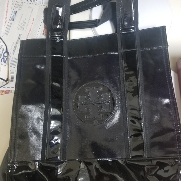 Tory Burch Handbags - Tory burch authentic handbag